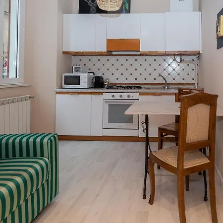 Apartment Town House 6 -