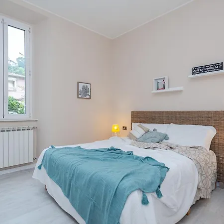 Town House 6 -
